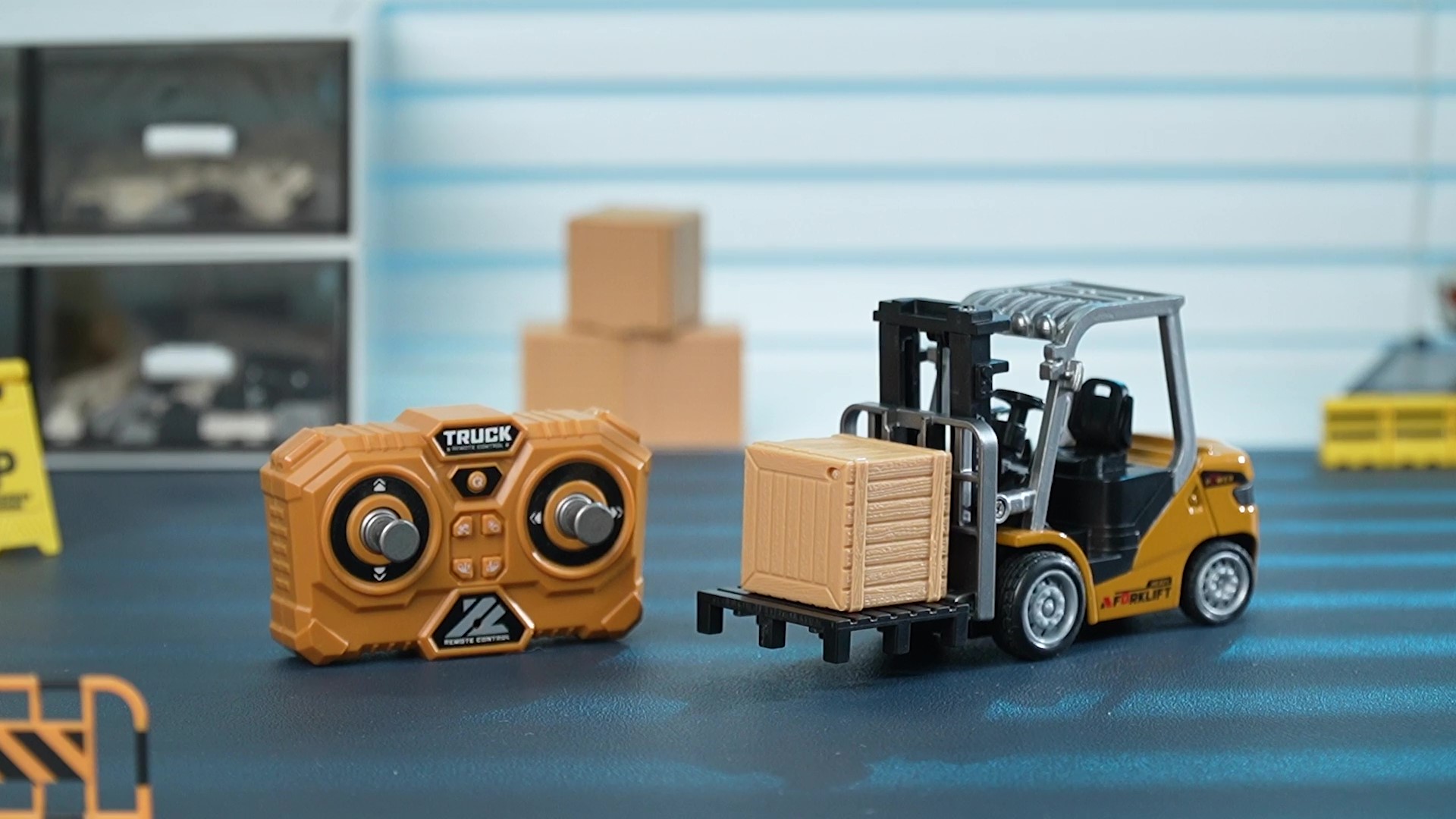 Amazon.co.jp: ARRISHOBBY 1:64 ‌ミニフォークリフト 建設車両 亜鉛